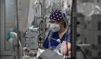 Κορονοϊός: Χάος στα νοσοκομεία, 35% αύξηση των εισαγωγών - 290% πάνω τα κρούσματα