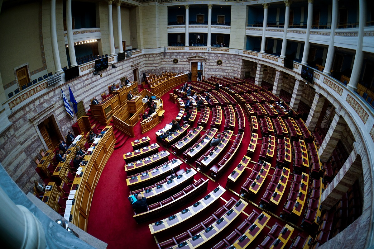 Πρόταση ΣΥΡΙΖΑ για διακοπή της συνεδρίασης της Βουλής - Συμφώνησαν ΠΑΣΟΚ και ΚΚΕ