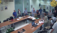 Χίος: Δημοτικός σύμβουλος κατέρρευσε σε συνεδρίαση και δεν υπήρχε ασθενοφόρο να τον μεταφέρει