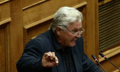 Παπαχριστόπουλος: Θα ψηφίσω τη συνθήκη των Πρεσπών και θα παραδώσω την έδρα μου