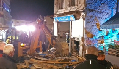Καστοριά: Άνδρας καταπλακώθηκε από κτήριο - Μάχη για τον απεγκλωβισμό του