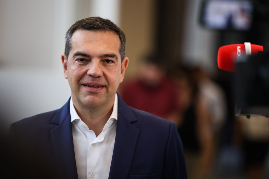Tsipras vuole unire le “due ali di sinistra”, cioè i socialdemocratici e i radicali