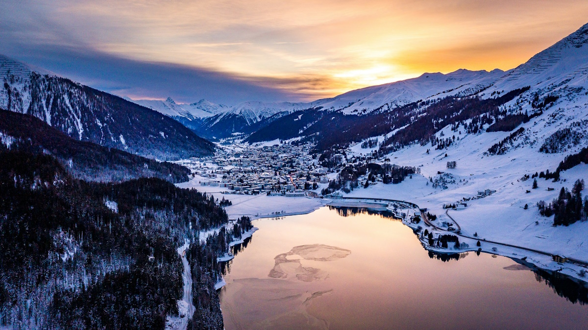 Ελβετία: Σάλος από κατάστημα στο Νταβός που απαγόρευσε το σκι σε Εβραίους