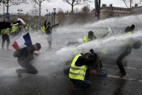 Δεν σταματούν τα Κίτρινα Γιλέκα: Νέες διαδηλώσεις σε όλη τη Γαλλία, φόβοι για νεα επεισόδια