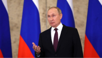 Ο Πούτιν υπέγραψε τροποποιήσεις του ρωσικού ποινικού κώδικα σχετικά με τη λεηλασία, τη λιποταξία και την παράδοση