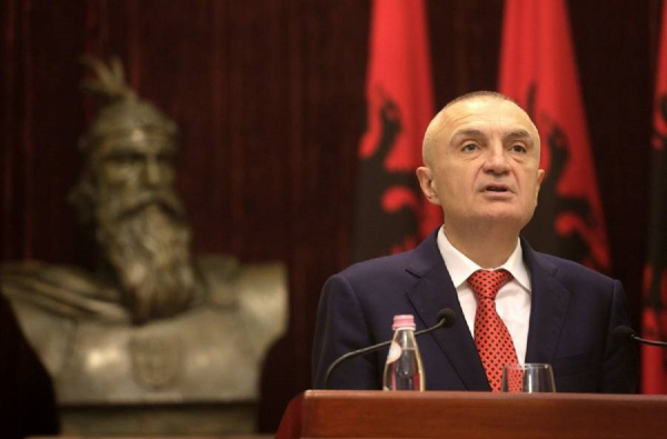 Δεν αποπέμπεται ο Μέτα απο πρόεδρος της Αλβανίας