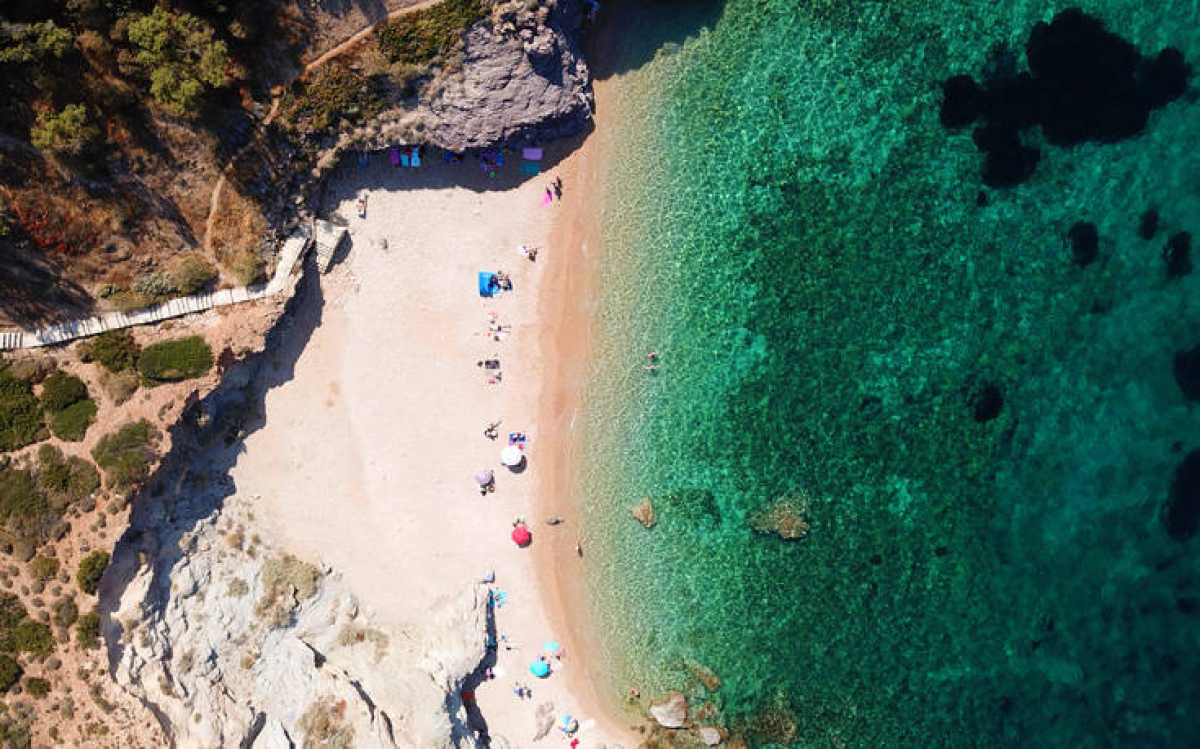 ΚΑΠΕ Σουνίου: Η ομορφότερη παραλία της Αθήνας - Απέχει 1 ώρα από το Σύνταγμα
