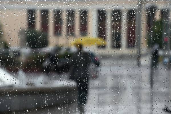 Ο καιρός της Τρίτης: Βροχές και καταιγίδες - Ποιες περιοχές θα επηρεαστούν