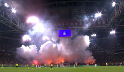 Champions League: Η εκρηκτική ατμόσφαιρα στο «Johan Cruyff Arena»