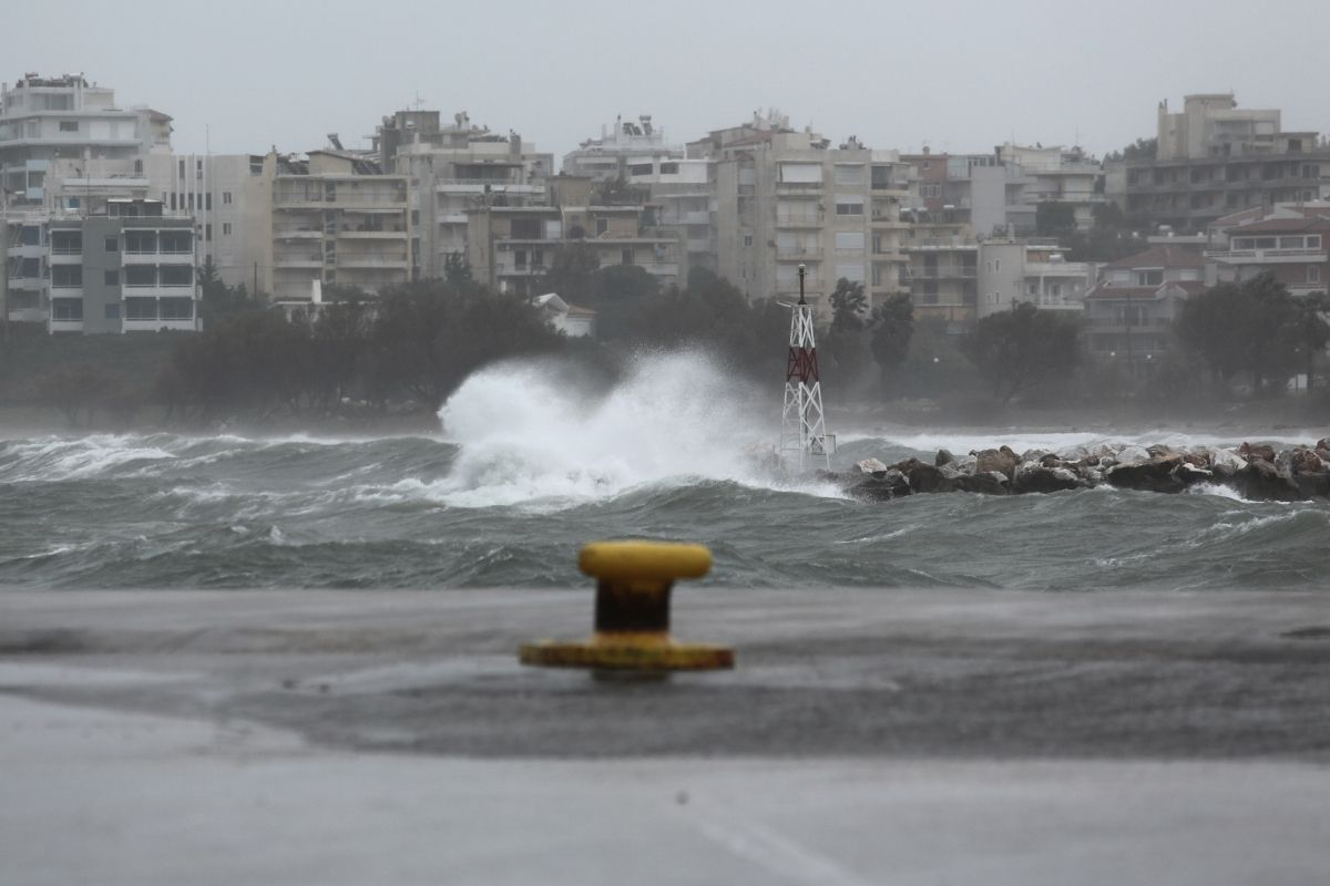 Κακοκαιρία με ισχυρές καταιγίδες σε 10 περιοχές - Προειδοποίηση ΕΜΥ για Θεσσαλία και Εύβοια
