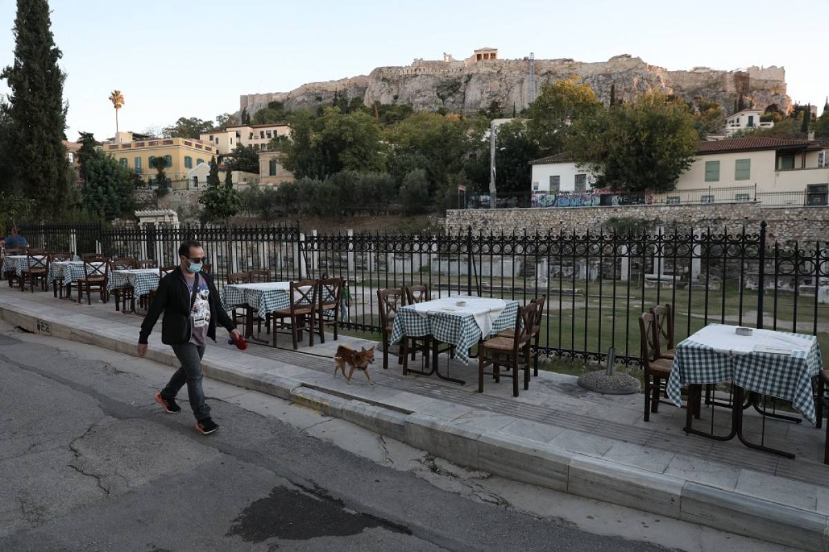 H Αθήνα στο δρόμο του lockdown με νέα μέτρα και ξέφρενη πορεία των κρουσμάτων