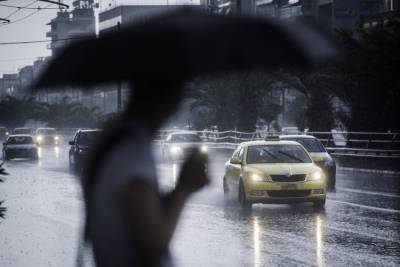 Αλλάζει ο καιρός: Πού θα σημειωθούν τοπικές βροχές και καταιγίδες