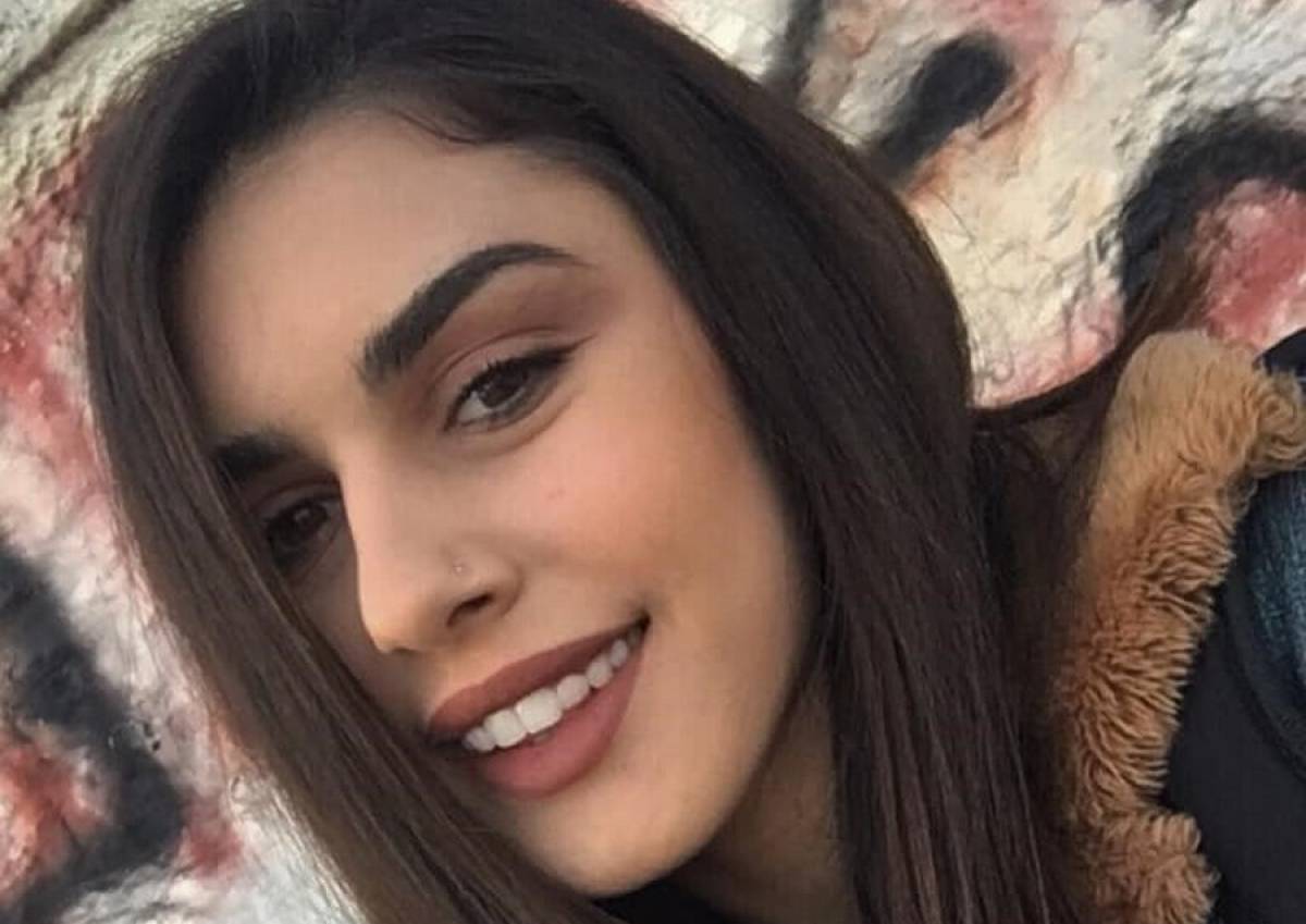 Εύα Πετροχείλου: Κηδεία και θρήνος για τη 18χρονη σήμερα στη Σαλαμίνα