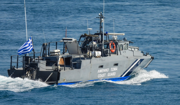 Εντοπίστηκε δουλεμπορικό σκάφος στην Πύλο – Κυρίως ανήλικοι οι 29 διασωθέντες