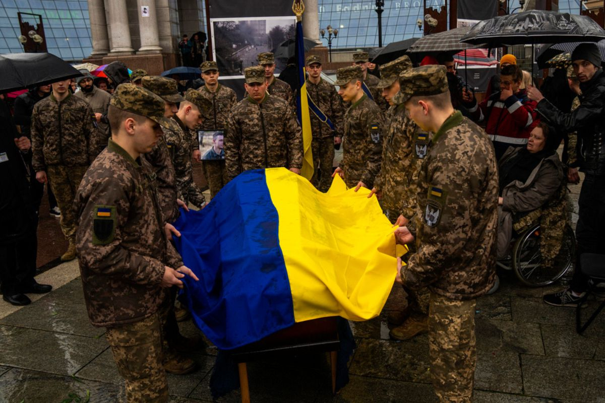 Οι ΗΠΑ ανακοινώνουν αγορά όπλων 6 δισ. ευρώ για την Ουκρανία