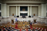 Βουλή: Ολοκληρώθηκε η συζήτηση για τα κόκκινα δάνεια - Την ερχόμενη Δευτέρα η ψήφιση του νομοσχεδίου