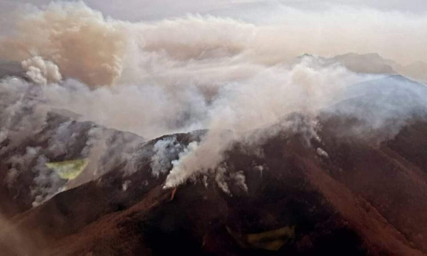 Ροδόπη: Γιατί καίει για 17η ημέρα η φωτιά στο Παπίκιο Όρος