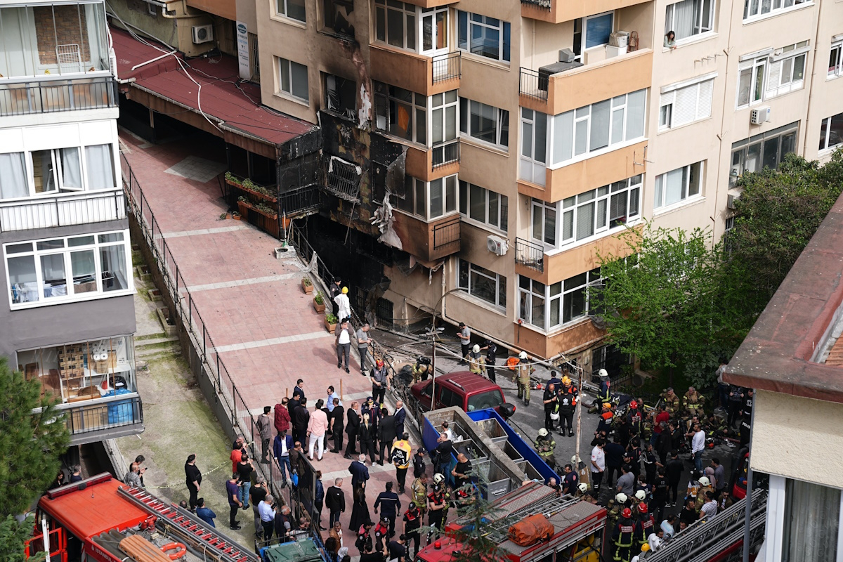 Τουρκία: Έκρηξη και φωτιά σε κτήριο στην Κωνσταντινούπολη - Τουλάχιστον 29 νεκροί και 3 τραυματίες