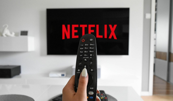 Netflix: Έρχεται νέο φθηνότερο πακέτο – Τι θα περιλαμβάνει