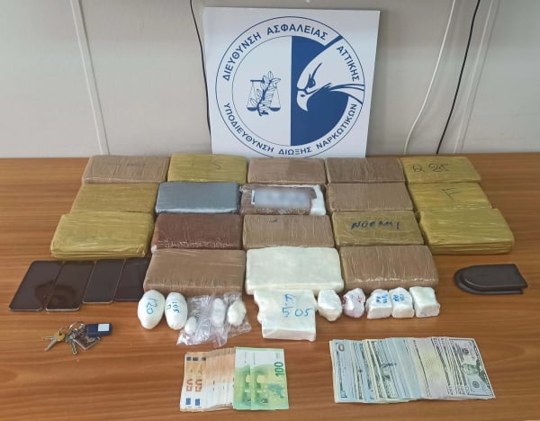 Χαλάνδρι: Συνελήφθη «οικογενειάρχης» με 21 κιλά κοκαΐνης – Απίστευτες κρυψώνες (Βίντεο)