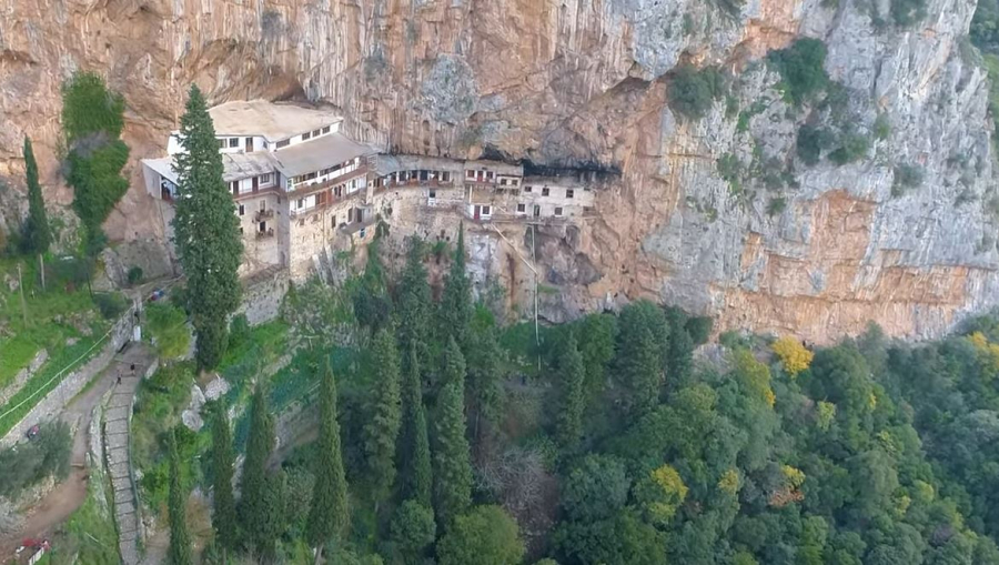 Το «Άγιον Όρος» της Πελοποννήσου - Bίντεο drone