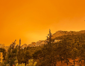 «Έτσι είναι η ζωή στον Κρόνο»: Γέμισε σκόνη ο… ουρανός του Twitter - Εντυπωσιακές εικόνες