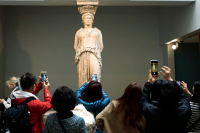 FT: Η σιωπή της Αθήνας για τις κλοπές στο Βρετανικό Μουσείο «δείχνει» συμφωνία για τα Γλυπτά