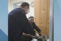 Σύλληψη 90χρονης γιαγιάς που πουλούσε παντόφλες σε λαϊκή αγορά