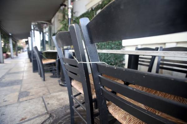 «Μην μιλάτε στα εστιατόρια» - Νέα έρευνα για την μετάδοση του κορονοϊού