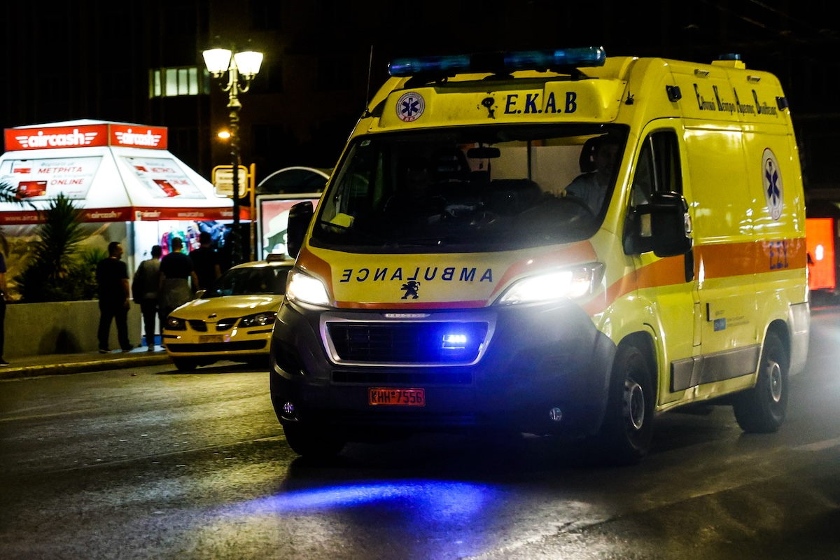 Τροχαία ατυχήματα σε Βριλήσσια και Πέραμα – 4 σοβαρά τραυματίες συνολικά