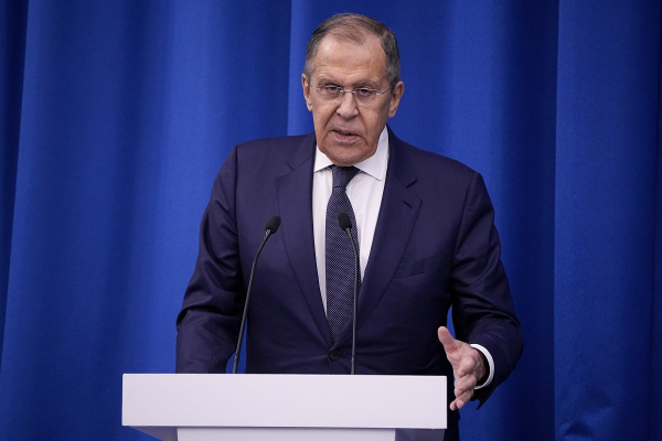 Λαβρόφ: Η ανανεωμένη αντίληψη της εξωτερικής πολιτικής της Ρωσίας θα έχει ως στόχο τον τερματισμό της δυτικής κυριαρχίας