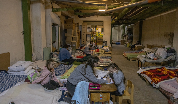 «Τα νοσοκομεία στη Χερσώνα είναι γεμάτα με τραυματισμένα παιδιά», λέει Έλληνας ομογενής
