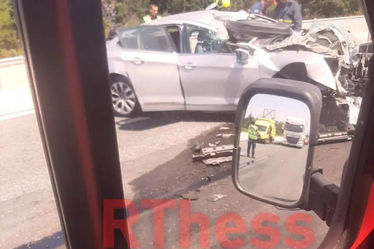 Σοβαρό τροχαίο στην εθνική οδό Θεσσαλονίκης-Σερρών: Σκοτώθηκαν οι γονείς, σοβαρά τραυματισμένα τα δύο παιδιά τους