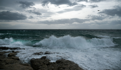 Κρήτη: Η συγκλονιστική ιστορία του ζευγαριού που πάλευε για ώρες με τα κύματα για να σωθεί