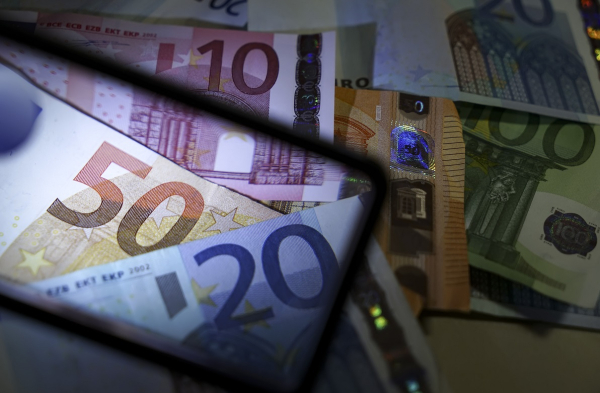 Επίδομα 200 ευρώ τον μήνα για 12 μήνες με γρήγορη αίτηση - Οι δικαιούχοι