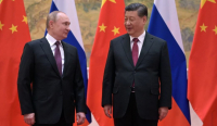 Κίνα: Η φιλία με τη Ρωσία είναι «ισχυρή σαν βράχος», λέει το Πεκίνο