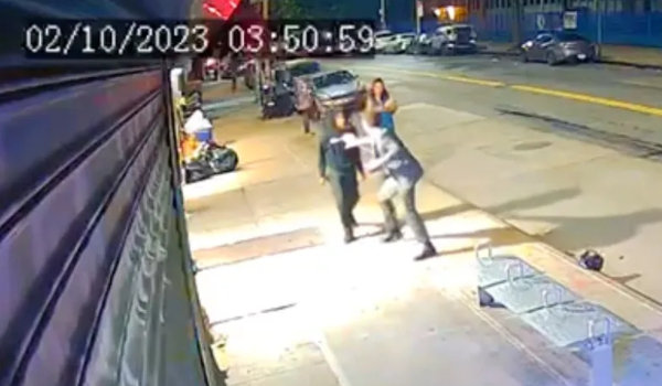 Σοκαριστικό βίντεο: Η στιγμή της δολοφονίας ακτιβιστή σε δρόμο της Νέας Υόρκης