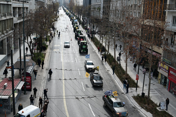 Κλειστοί δρόμοι τώρα στην Αθήνα: Τι ώρα ανοίγουν - Φεύγουν οι αγρότες