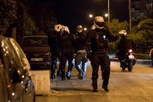 Νέα Σμύρνη: Συνελήφθη κατηγορούμενος για την επίθεση κατά του αστυνομικού
