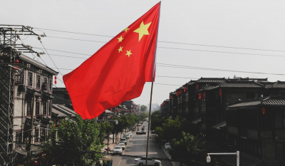 FBI και ΜΙ5 προειδοποιούν για την απειλή της Κίνας στα συμφέροντα της Δύσης