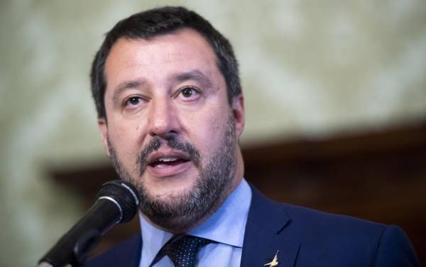 Ιταλία: Προηγείται στις δημοσκοπήσεις η Λέγκα, σε άνοδο Δημοκρατικό Κόμμα και Κίνημα 5 Αστέρων
