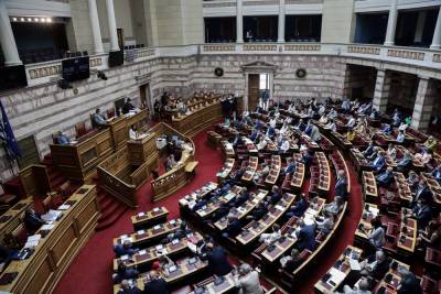 LIVE: Στη Βουλή οι συμφωνίες ΑΟΖ με Αίγυπτο και Ιταλία - Η συζήτηση και η ψηφοφορία