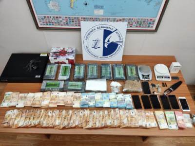 «Μαμούθ» κύκλωμα κοκαΐνης στην Αθήνα: Ο μανάβης και τα 280.000 ευρώ