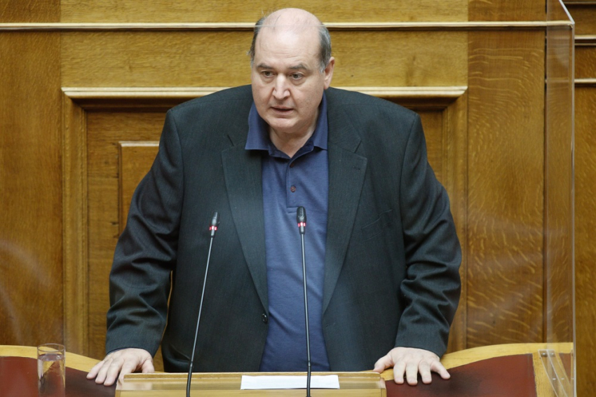 Νίκος Φίλης στο iEidiseis: Η κυβέρνηση ΣΥΡΙΖΑ θα καταργήσει την πανεπιστημιακή αστυνομία και το νόμο για τις διαδηλώσεις