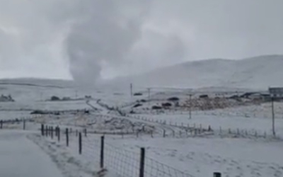 Σκωτία: Σπάνιος «χιονοστρόβιλος» καταγράφηκε στα νησιά Σέτλαντ (βίντεο)