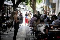 Μπαρ, καφετέριες, εστιατόρια: Τα μέτρα που προτείνει ο ΕΦΕΤ