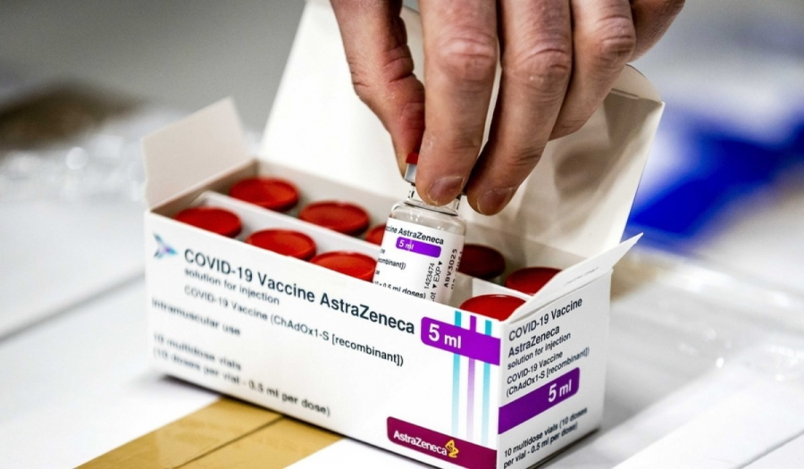 AstraZeneca: Με τι εμβόλιο θα γίνει η τρίτη δόση