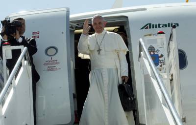 Η πρόσκληση στον Πάπα Φραγκίσκο, η Ιερά Σύνοδος και το πρωτόκολλο
