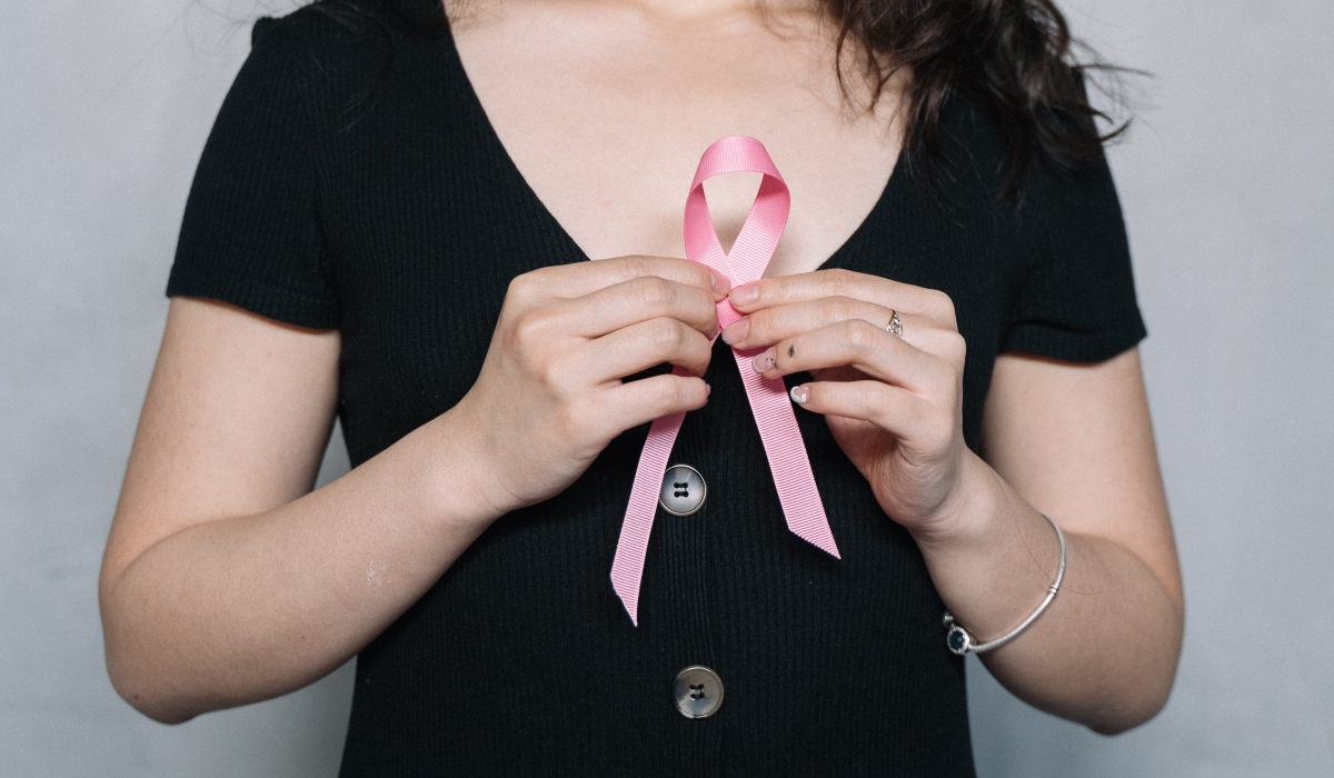 Θνησιμότητα και καρκίνος του μαστού: Νέα μεγάλη έρευνα εξέτασε 500.000 γυναίκες