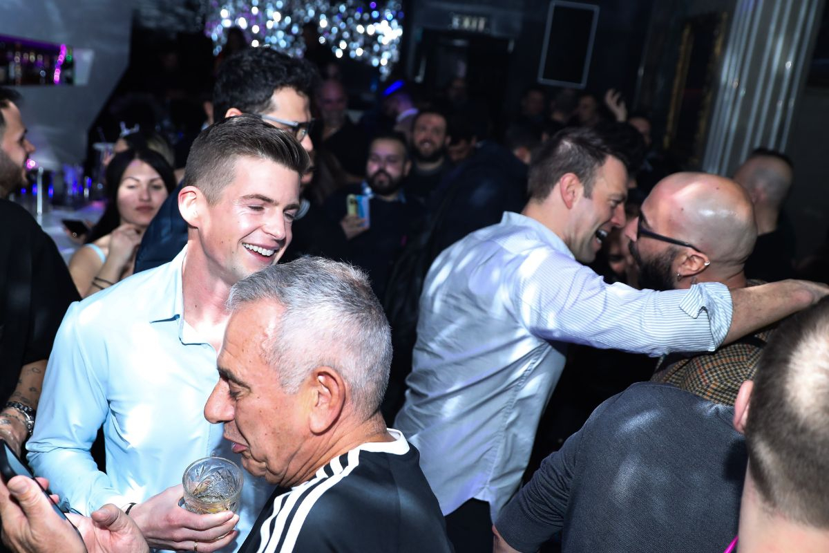 Διασκέδασαν στο Sodade Στέφανος Κασσελάκης - Τάιλερ: Φωτογραφίες από το πάρτι μετά το «ναι» στη Βουλή